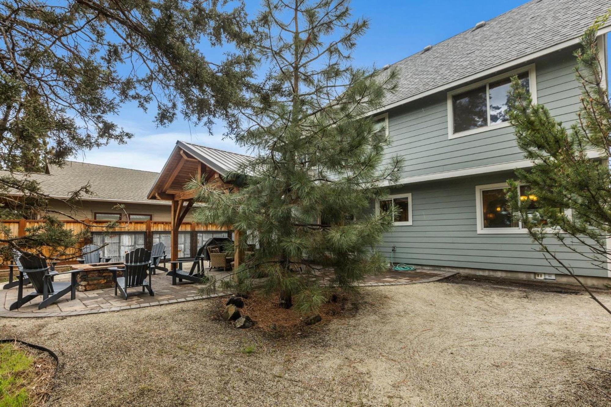 Ye Old Mill Haus Villa Bend Exterior photo
