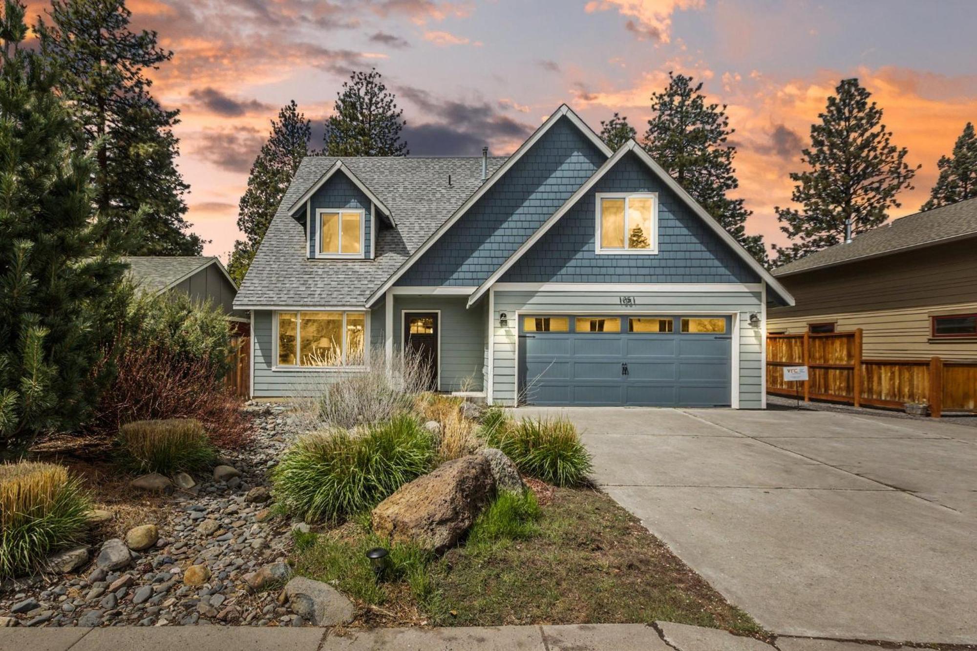 Ye Old Mill Haus Villa Bend Exterior photo